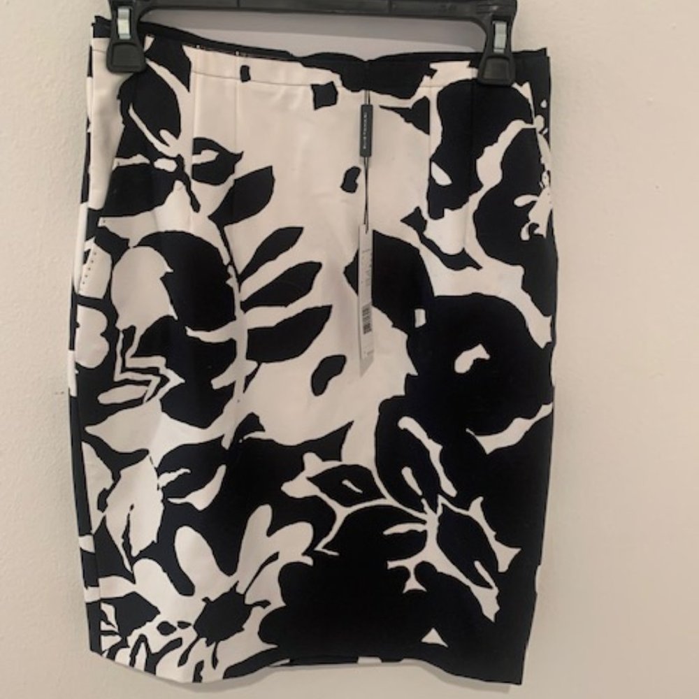 Elie Tahari NWT Gabbie black and white skirt size 4